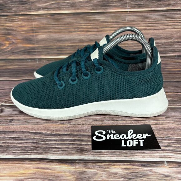 Allbirds Women's Tree Runner's Green Athletic Wool Shoes - Picture 3 of 8